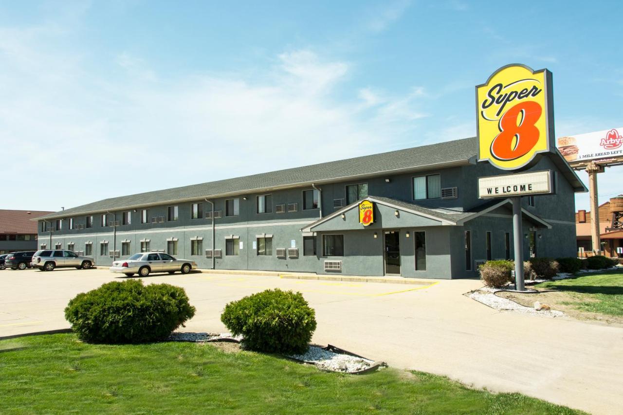 Super 8 By Wyndham Michigan City Exteriör bild